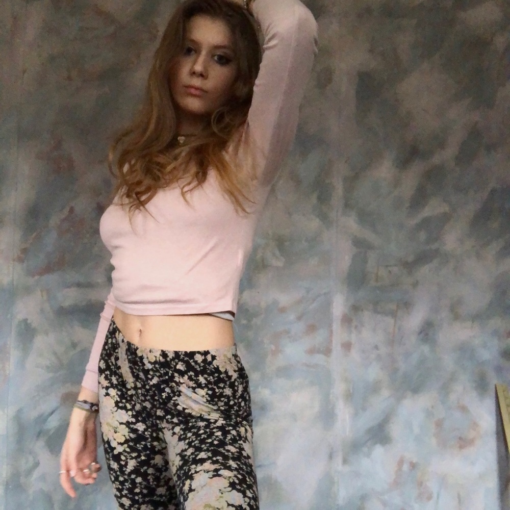 🌷BABY PINK LONG SLEEVE H&M CROP TOP🌷